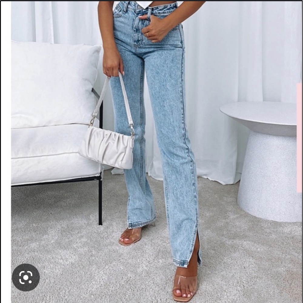 White Fox Boutique straight leg jeans size M